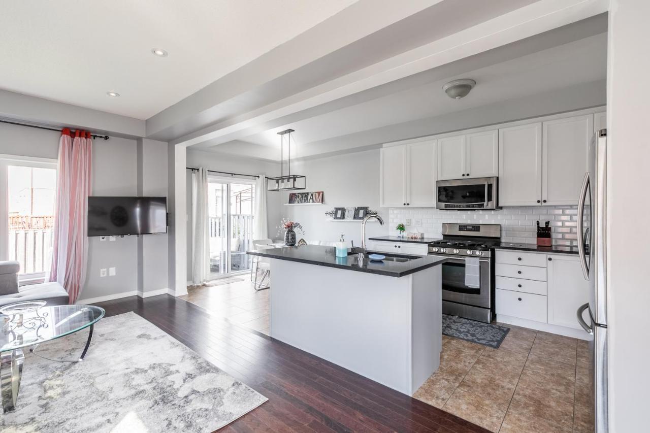 Luxury 3Br 2Ba Townhome With Private Hot Tub, Gym, Bbq By Globalstay Hamilton Exteriér fotografie